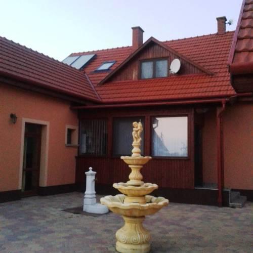 Hotel Szilvia Vendeghaz Korosszakal Exterior foto